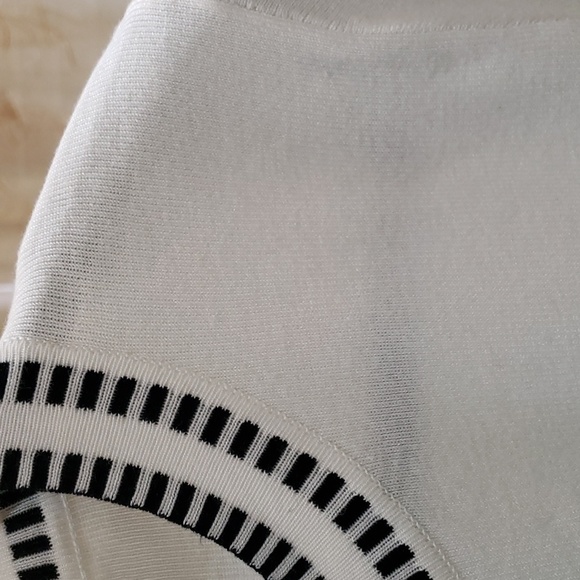 Nwt Adrianna Papell Crew Neck Cardigan with Stitch Detail - Picture 13 of 15